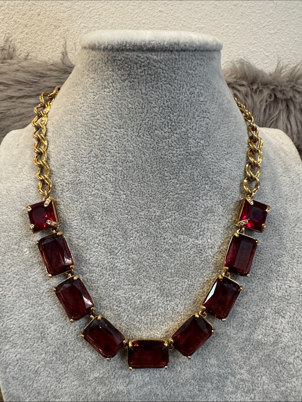 PRICE FIRM kate spade Gold-Tone Necklace with Deep Ruby Red Stones